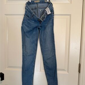 Guess Women's Blue Skinny Jeans